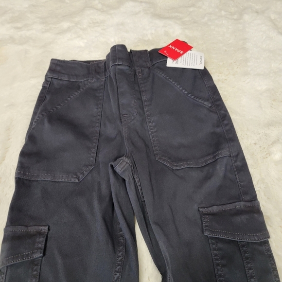 New SPANX Stretch Twill Ankle Cargo Hi Waist pants Washed Black Size S - Picture 6 of 8